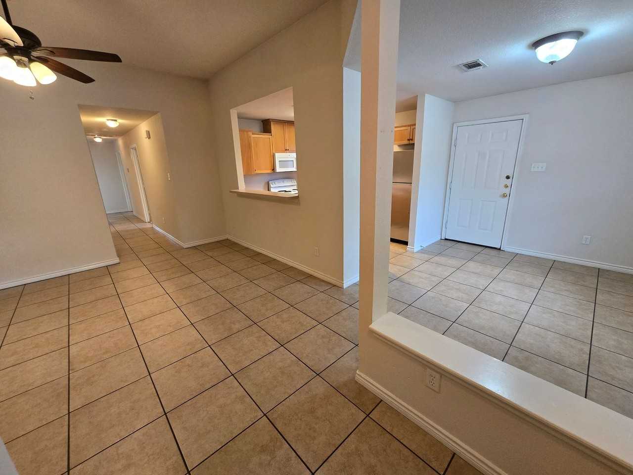 3752 Oldenburg Ln - Photo 3 of 20