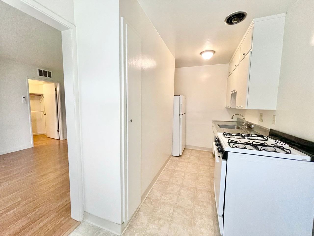 1818 N Street - Photo 3 of 15