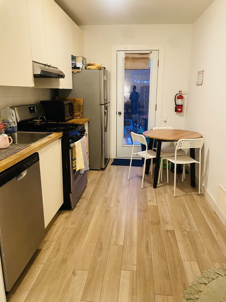 151 Wallace Avenue - Photo 7 of 24