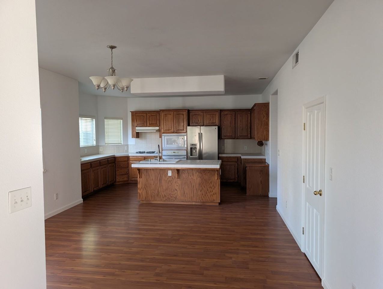 1090 E Royal Dornoch Ave - Photo 3 of 24