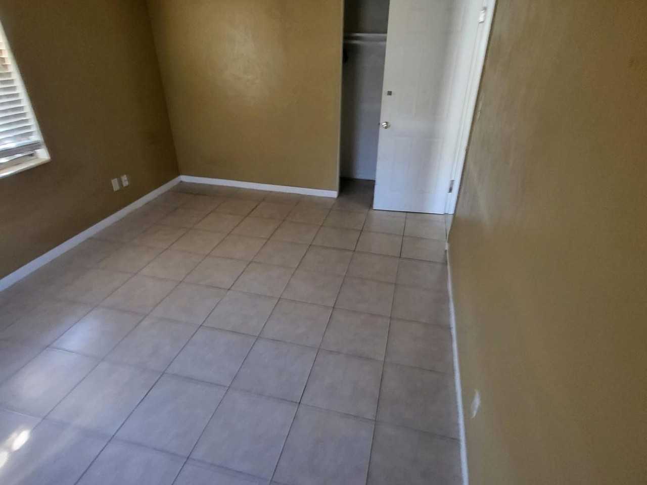 4379 Neptune Dr Se - Photo 7 of 16