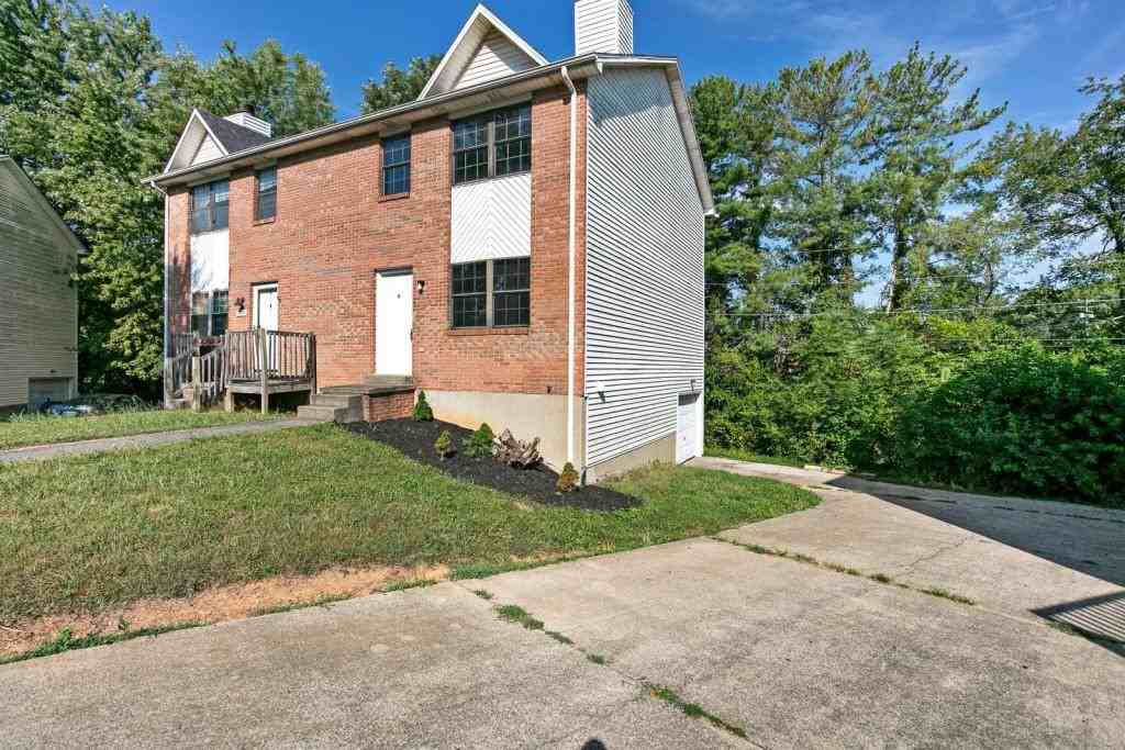 110 Melanie Ln Apt A - Photo 3 of 23