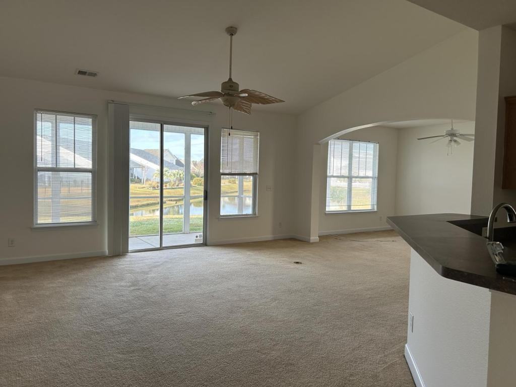 433 Tiburon Dr - Photo 2 of 8