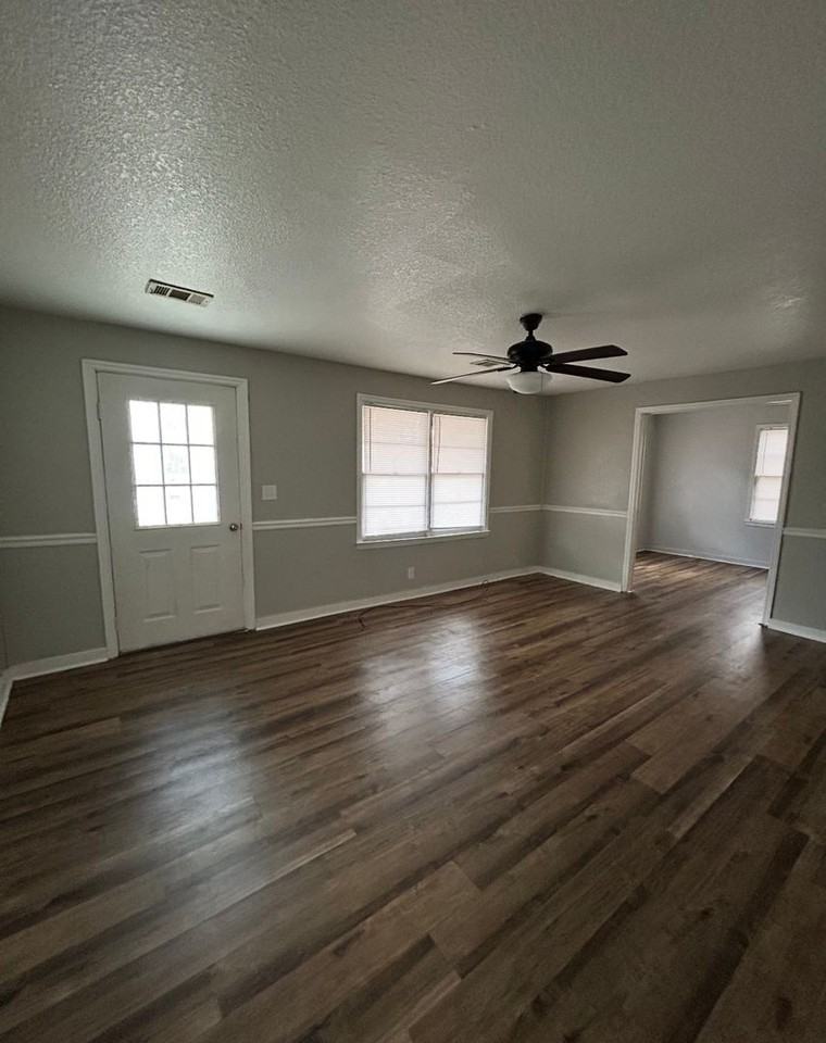 49 Central Ave - Photo 7 of 15