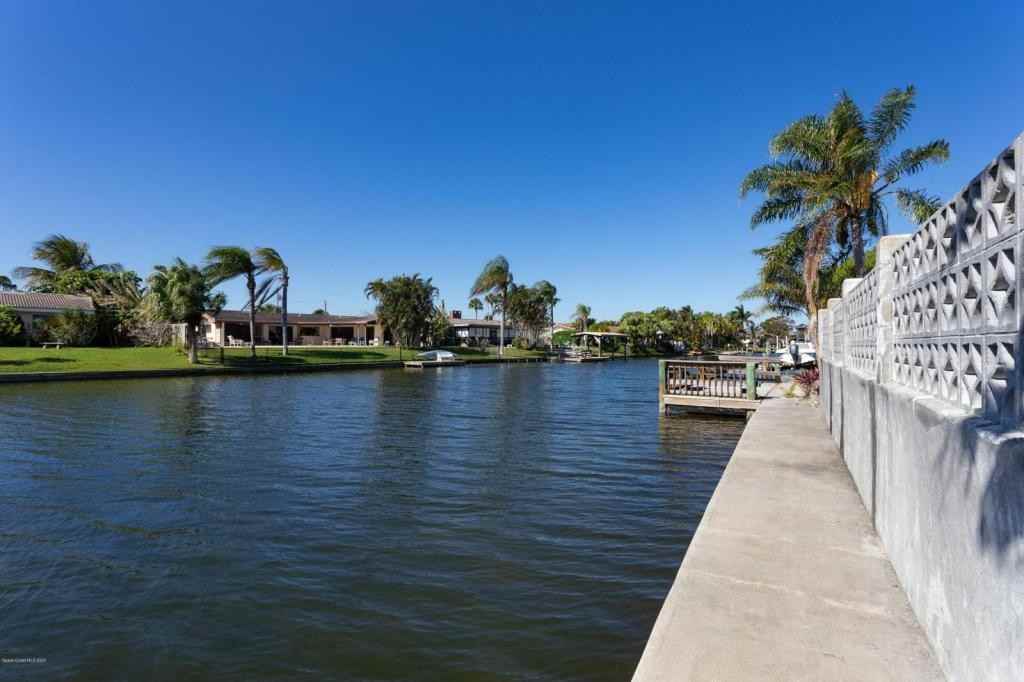 146 Bimini Rd - Photo 5 of 34