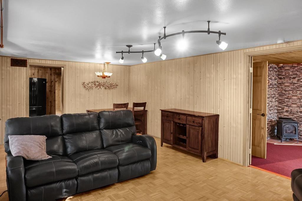 9140 Picabo Rd - Photo 3 of 18