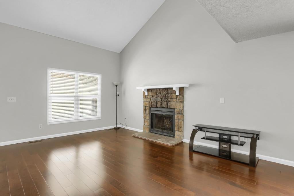 11841 E Cornell Cir - Photo 5 of 35