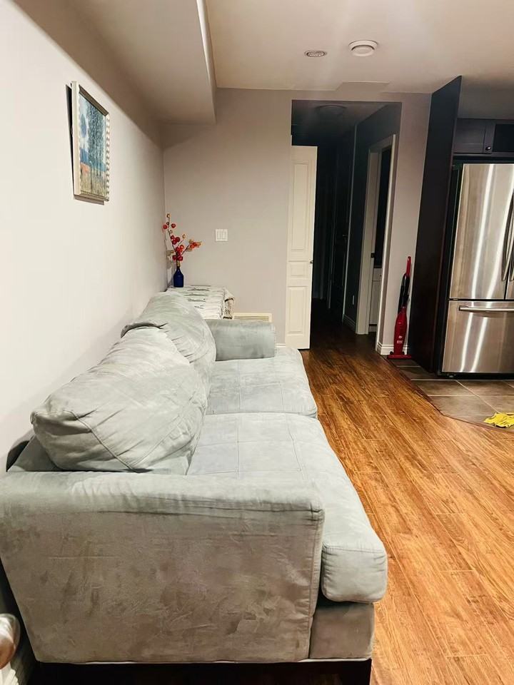 3435 148 Street - Photo 2 of 6