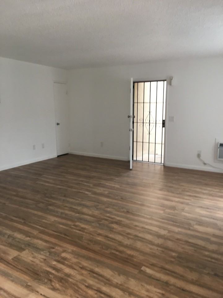 8230 Lemon Grove Way - Photo 5 of 26