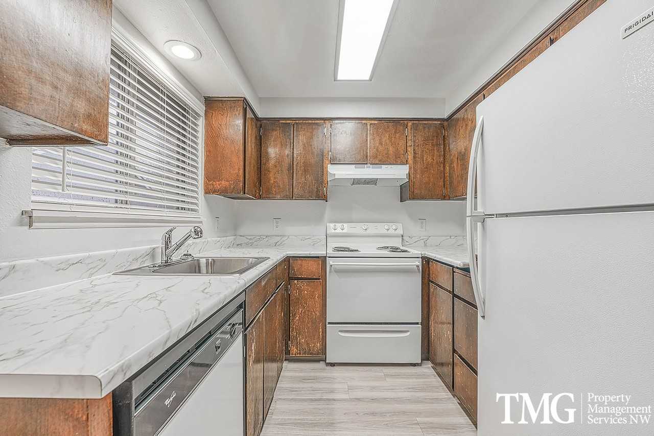 3505 K St #A - Photo 7 of 19