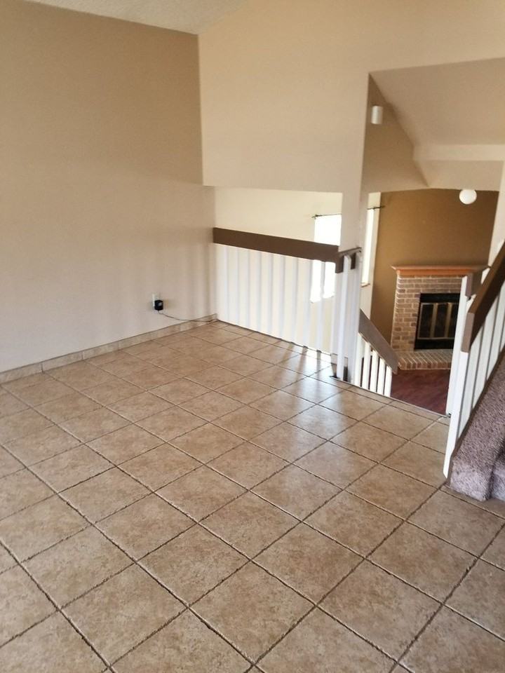 1450 Ride Ln - Photo 3 of 8