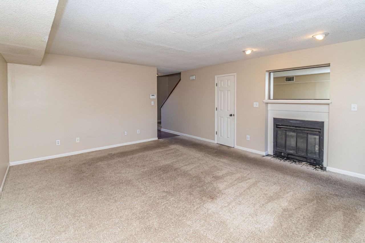 1910 Harris St - Photo 7 of 15