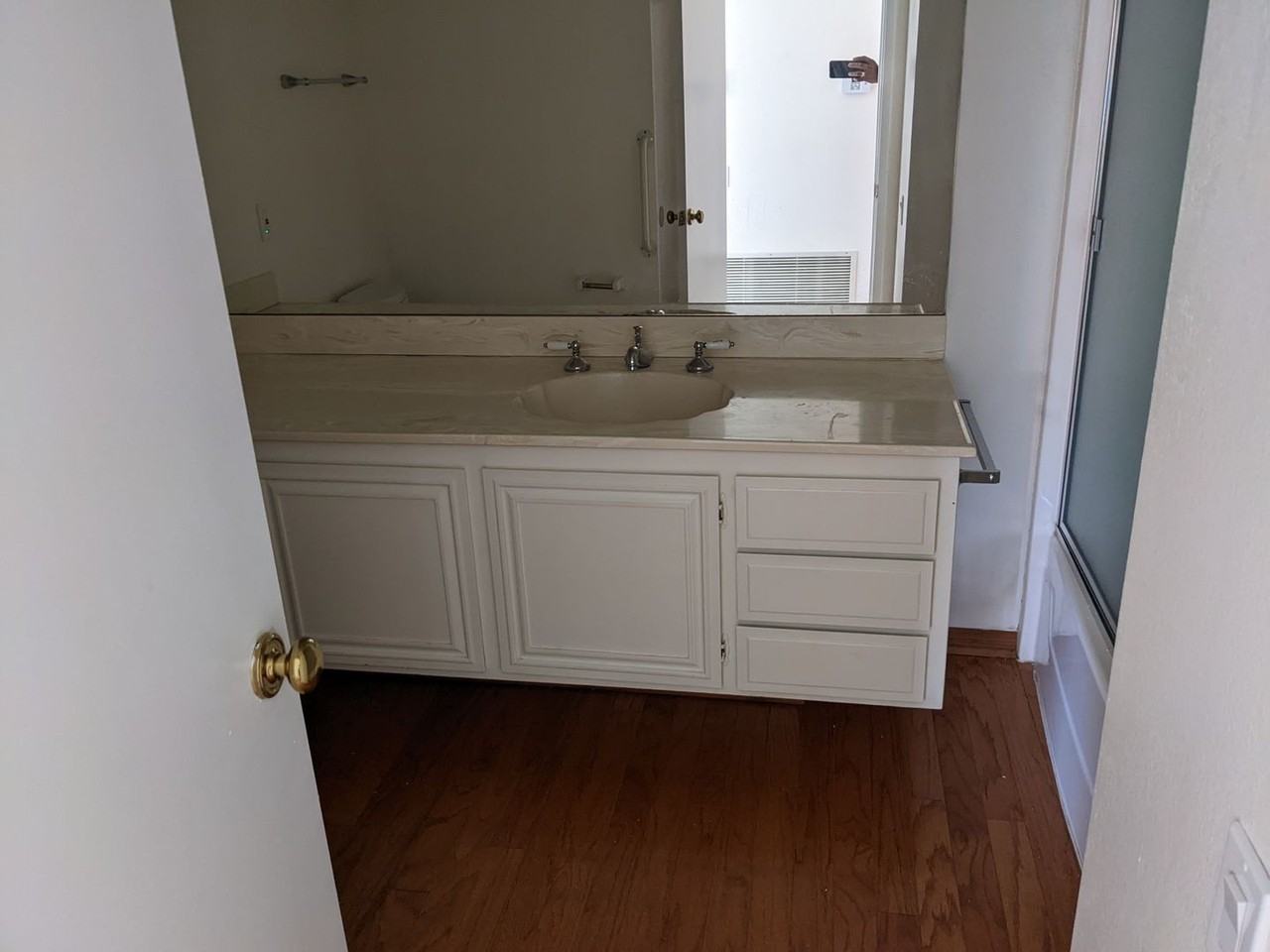 4304 Park Corona - Photo 4 of 34