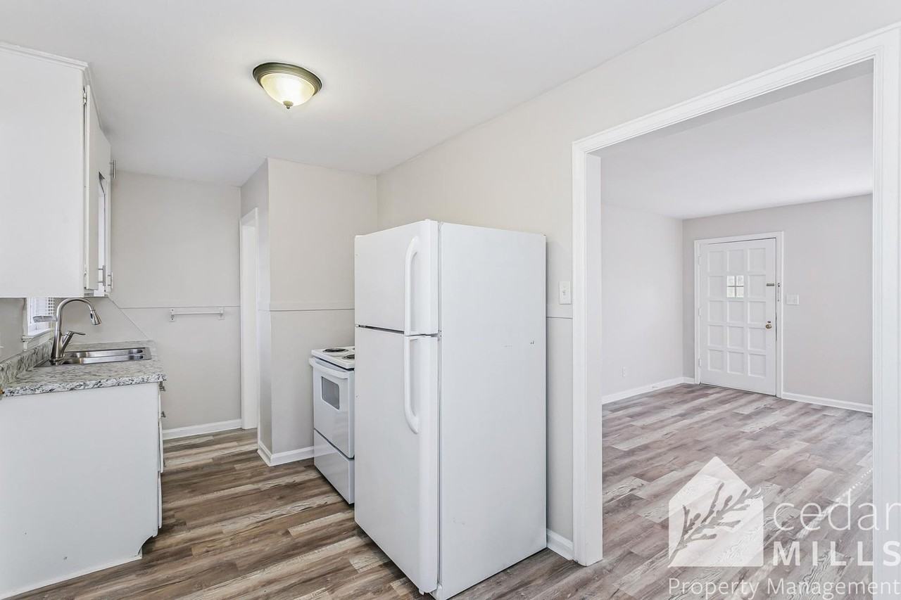 2602 E Grail St - Photo 4 of 12