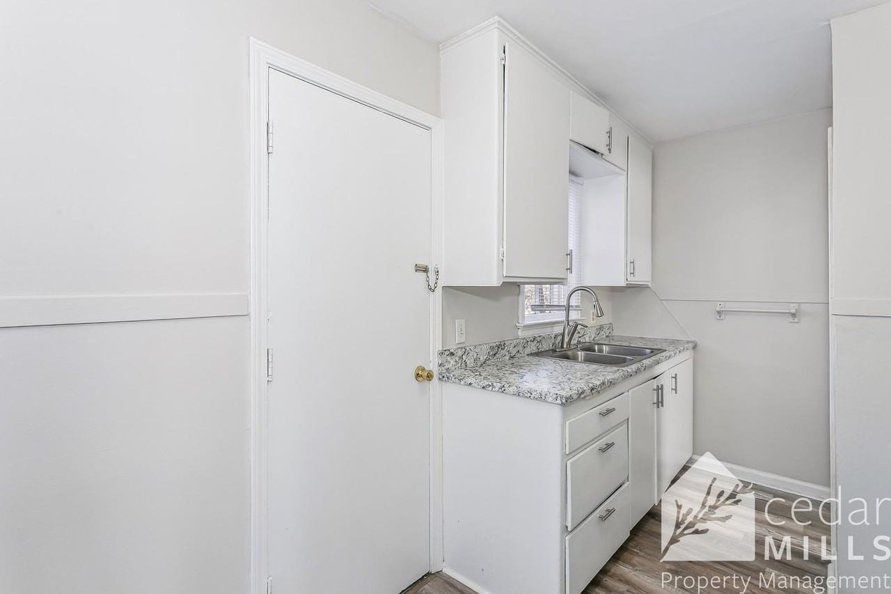 2602 E Grail St - Photo 5 of 12