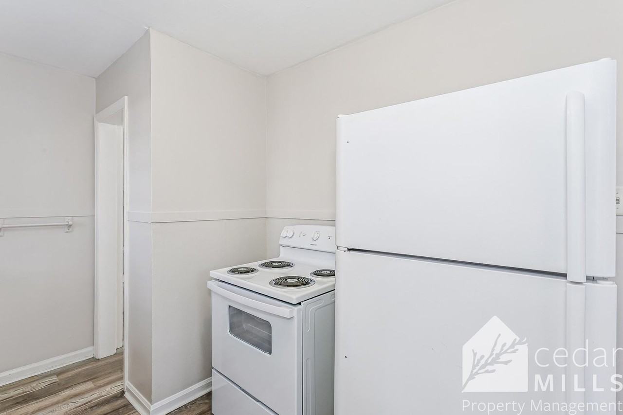 2602 E Grail St - Photo 7 of 12