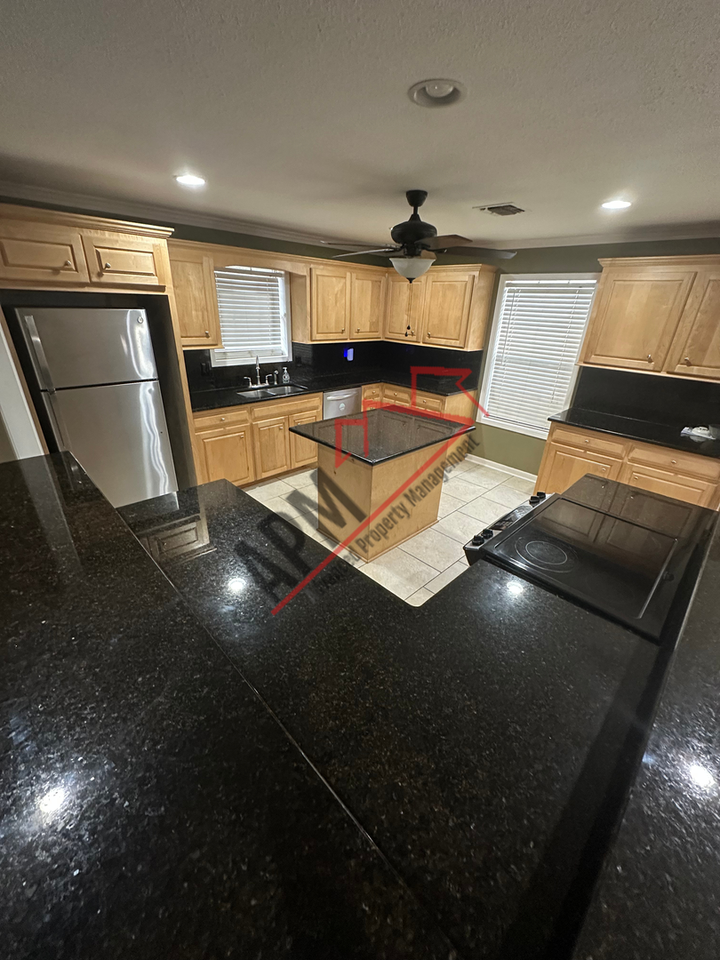 2701 Cuba Blvd - Photo 3 of 11