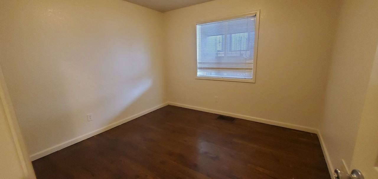 2000 Elmira St #1 - Photo 5 of 27