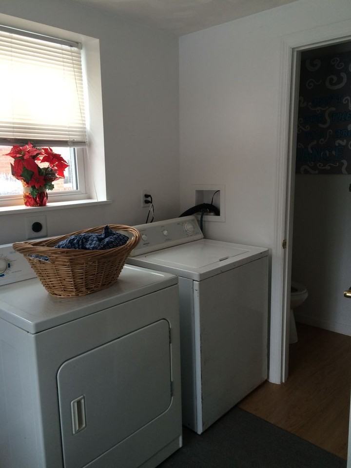 8 Saint Leo St - Photo 3 of 20