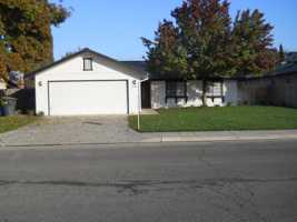 featured image of 2043 Candlewood Ln