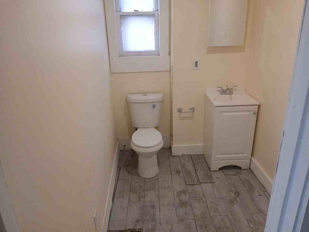 755 Mcpherson Ave - Photo 5 of 8