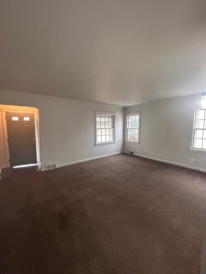 3301 Reed St - Photo 2 of 8