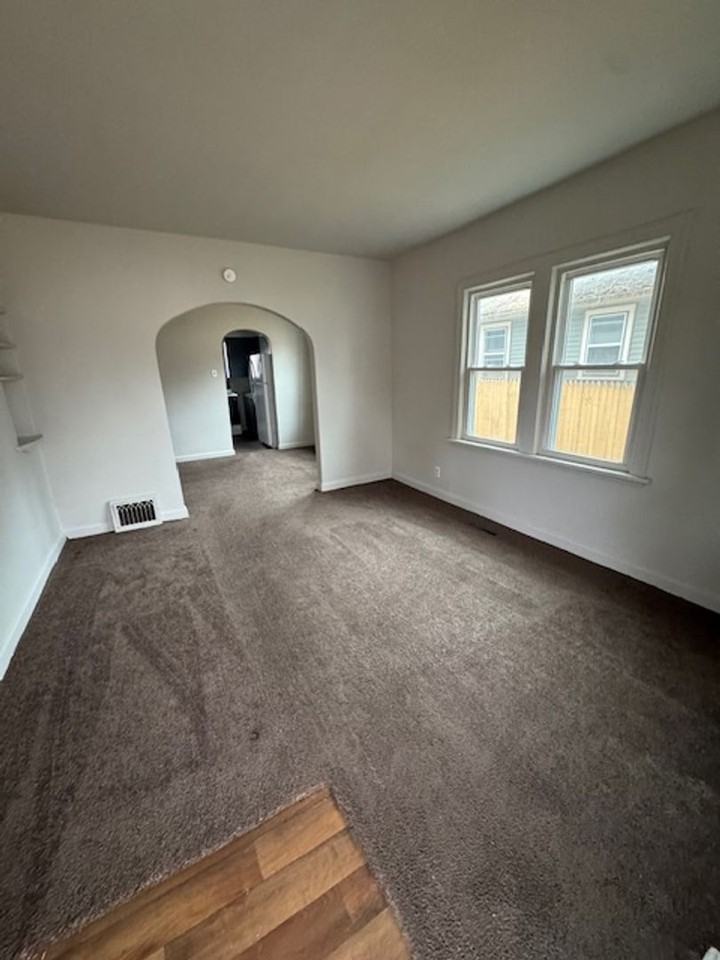 3415 Holton Ave - Photo 2 of 7