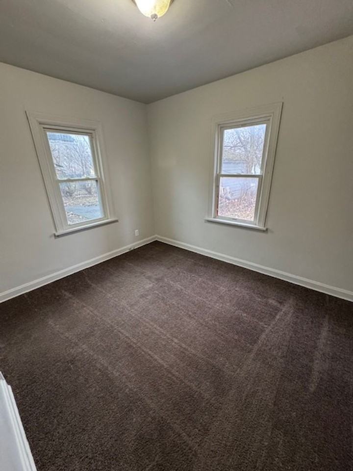 3415 Holton Ave - Photo 6 of 7