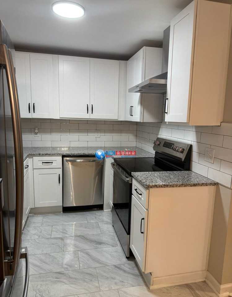 4395 Bradley Dr - Photo 5 of 19