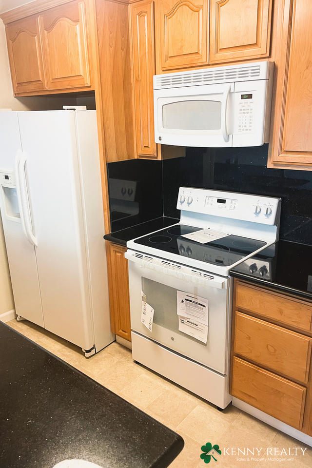 7302 Shelter Creek Ln - Photo 5 of 16