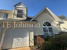 featured image of 3351 Victoria Park Ln