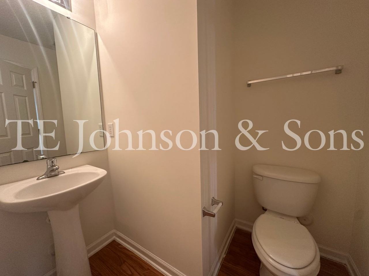 3351 Victoria Park Ln - Photo 7 of 23