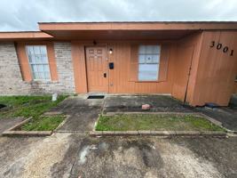 featured image of 3001 Hodges St #2