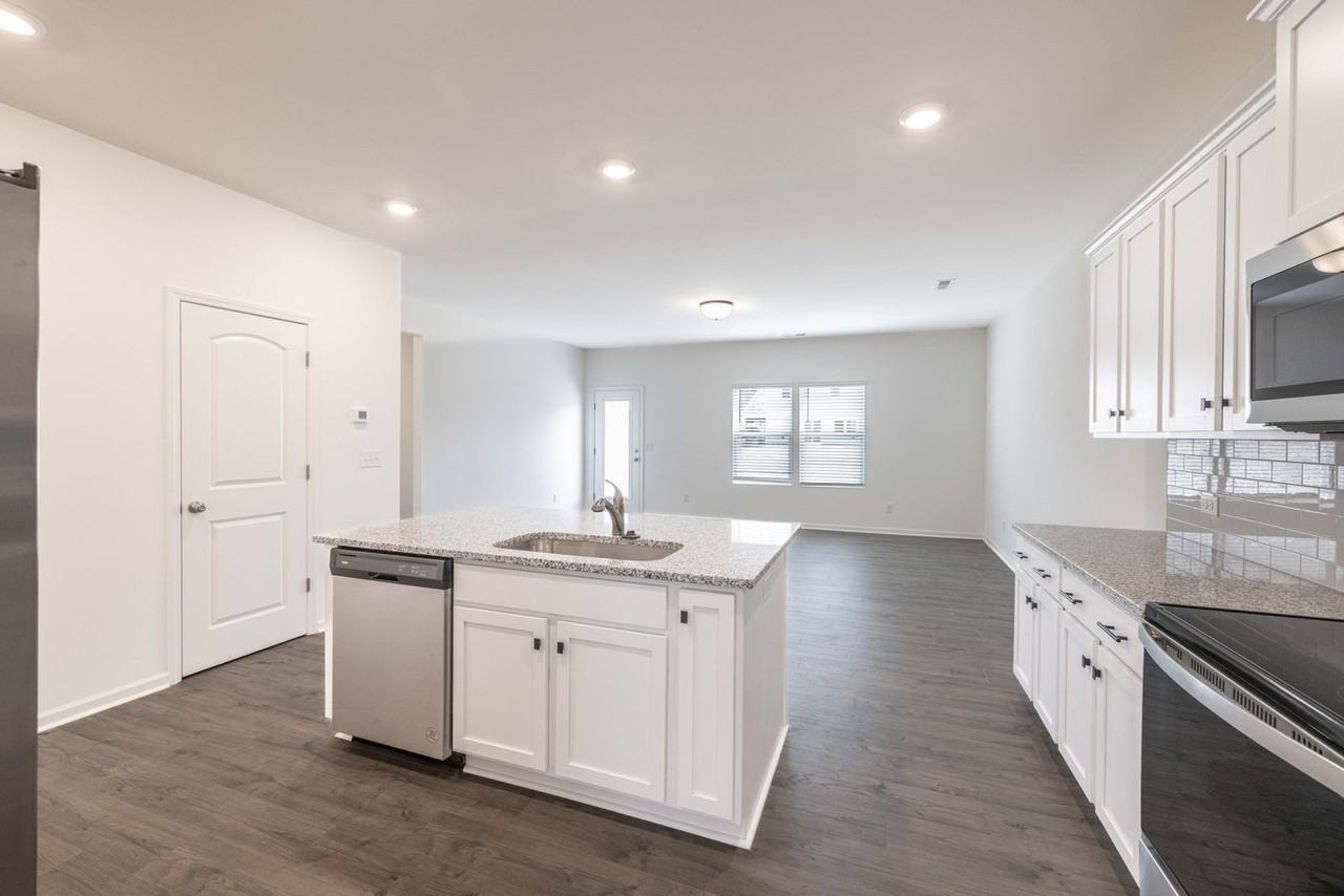 835 Scotch Meadows Loop - Photo 6 of 25