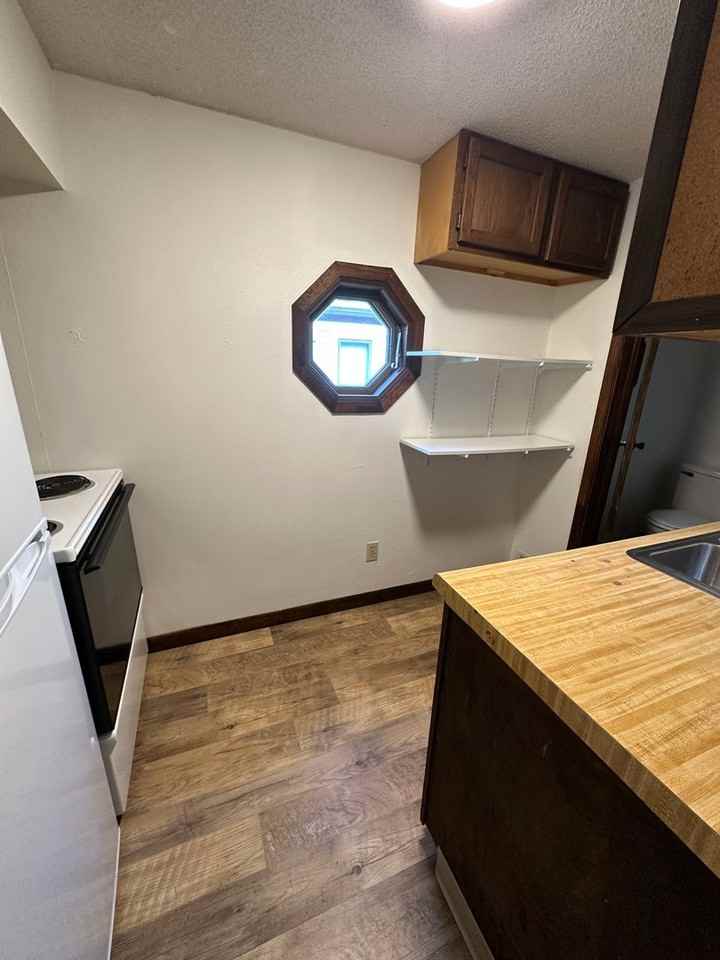 1502 Madison St #3 - Photo 5 of 13