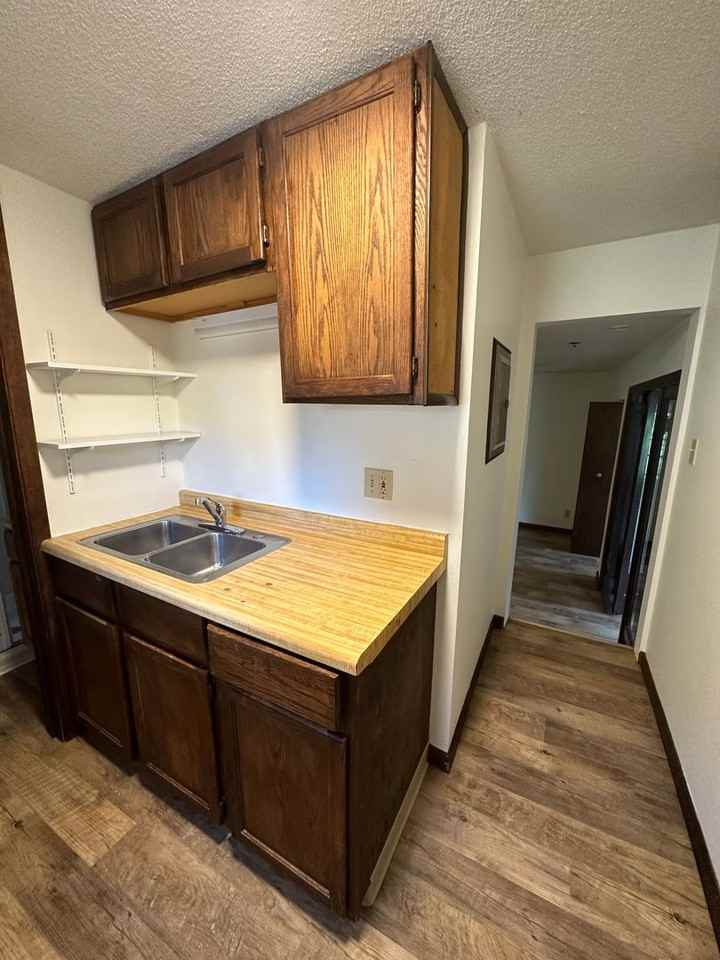 1502 Madison St #3 - Photo 6 of 13