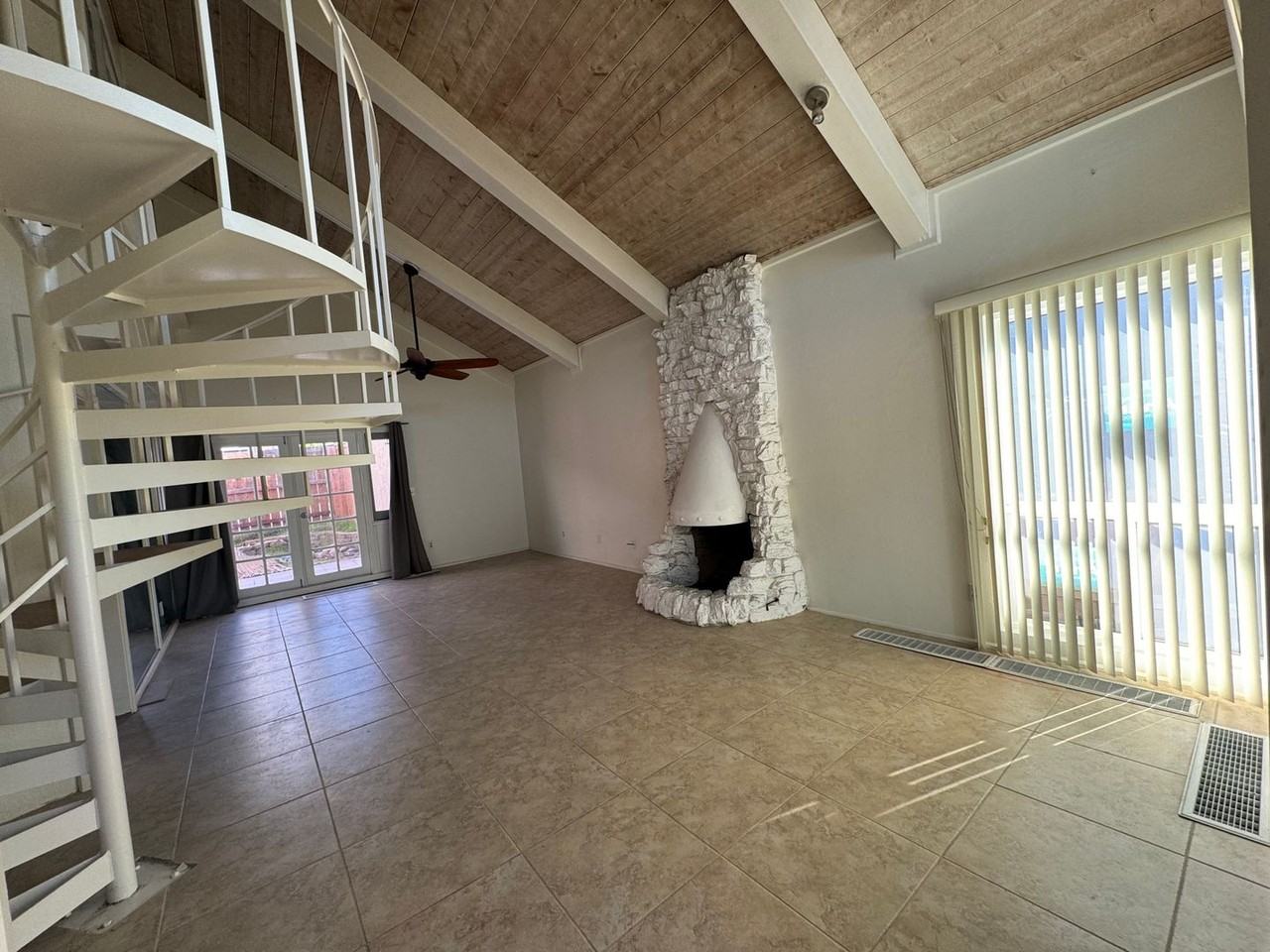 7439 Herschel Ave #E - Photo 5 of 25