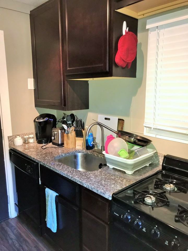 3603 Dawson St - Photo 5 of 35