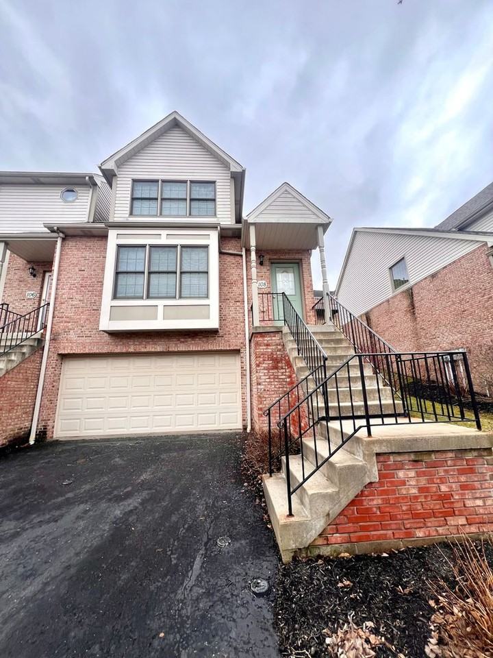 108 Woodcrest Dr - Photo 2 of 36