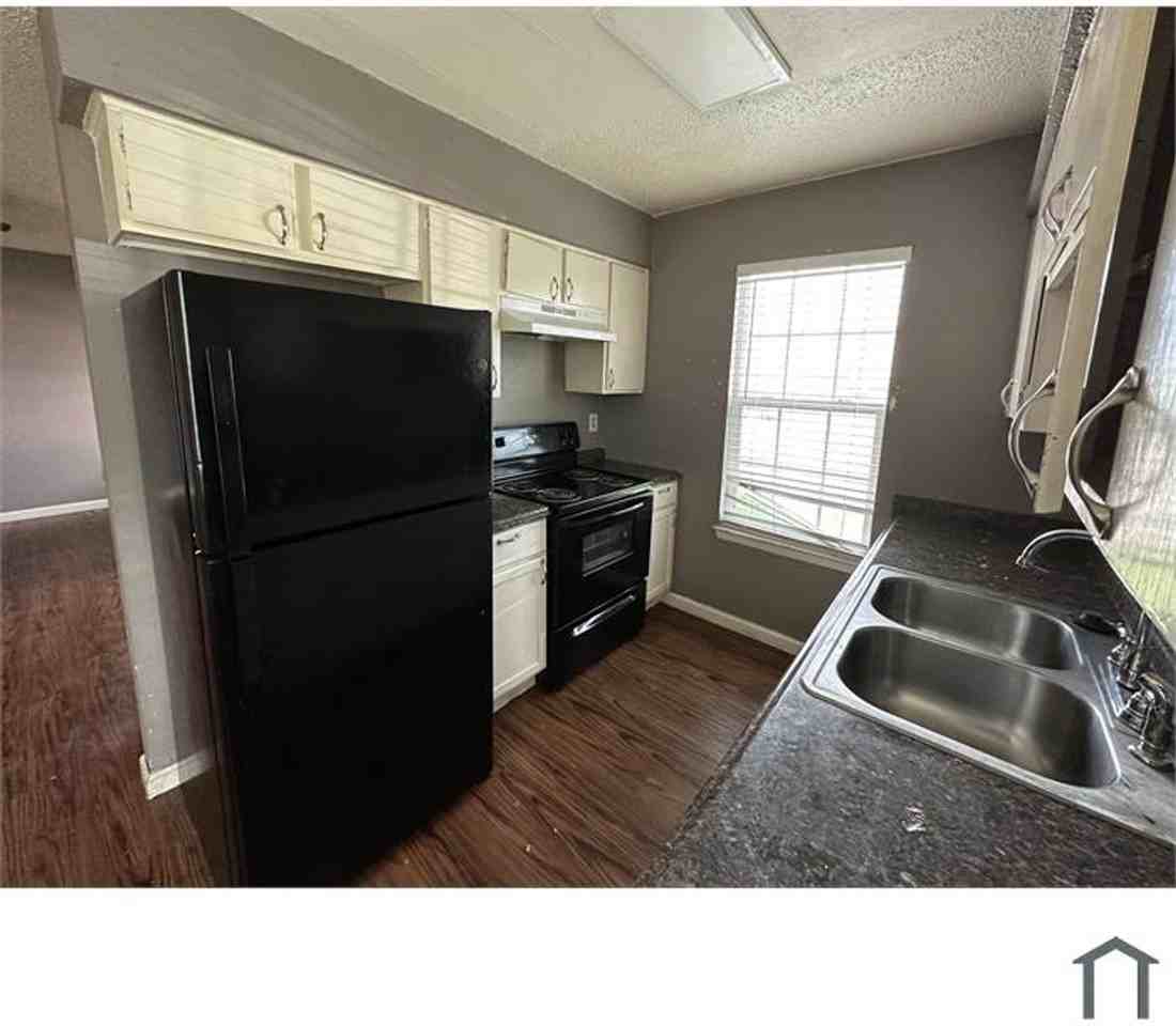 3302 Vintage Hills Cv - Photo 4 of 11