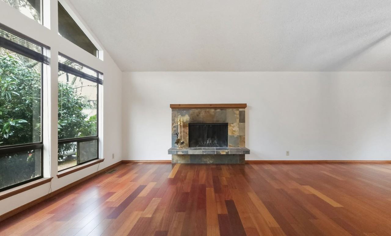 518 Ne 182nd Ct - Photo 6 of 37