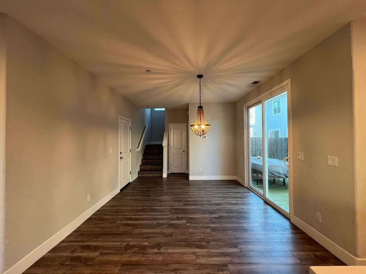 713 Silo St - Photo 4 of 15