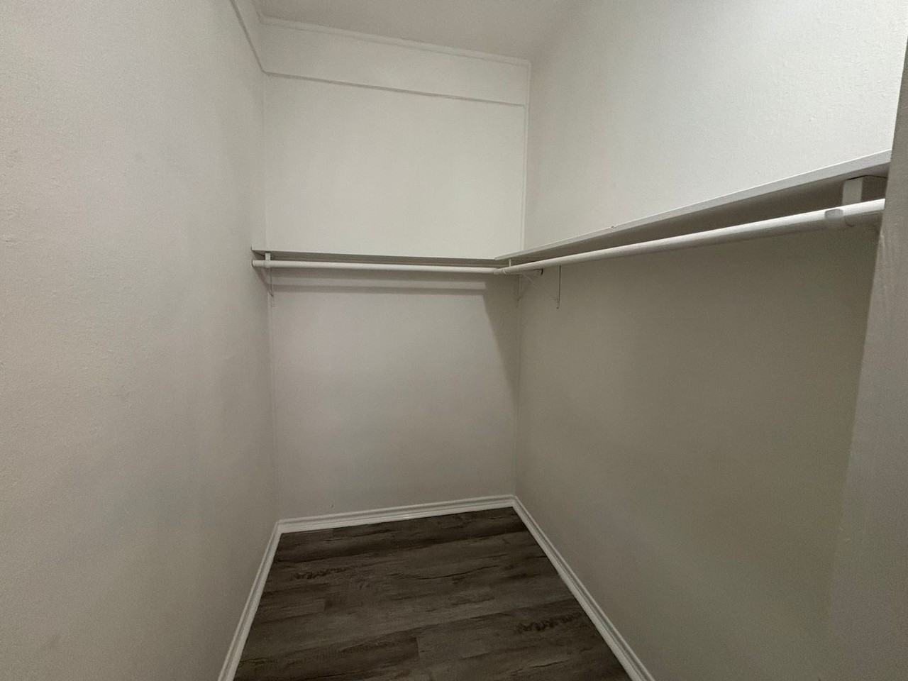 2613 Avenue K - Photo 2 of 14