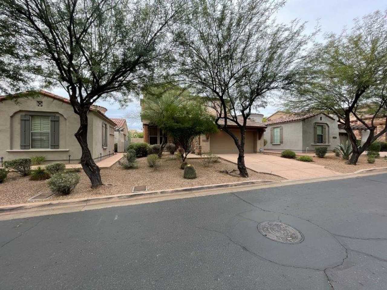 18268 N 92nd St - Photo 2 of 29