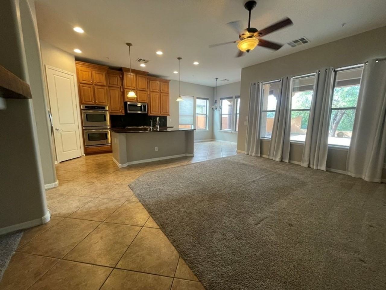 18268 N 92nd St - Photo 6 of 29