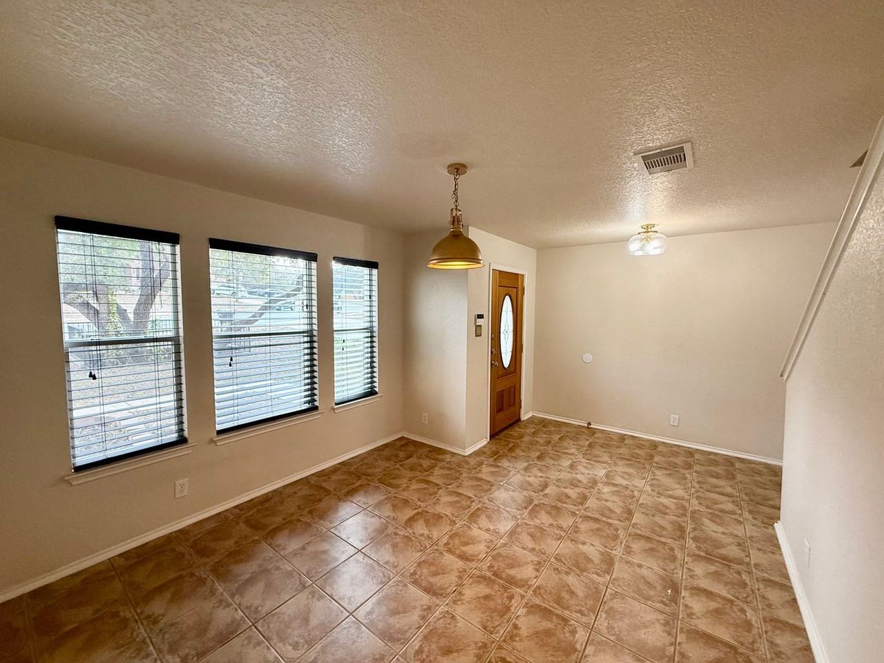 10611 Medio Crk - Photo 5 of 33