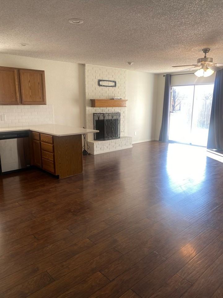 420 Hyden Ave - Photo 3 of 16