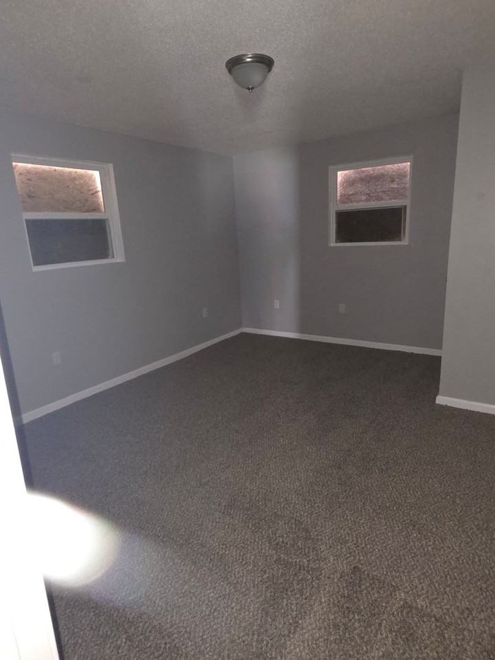 1420 Williams St - Photo 6 of 12