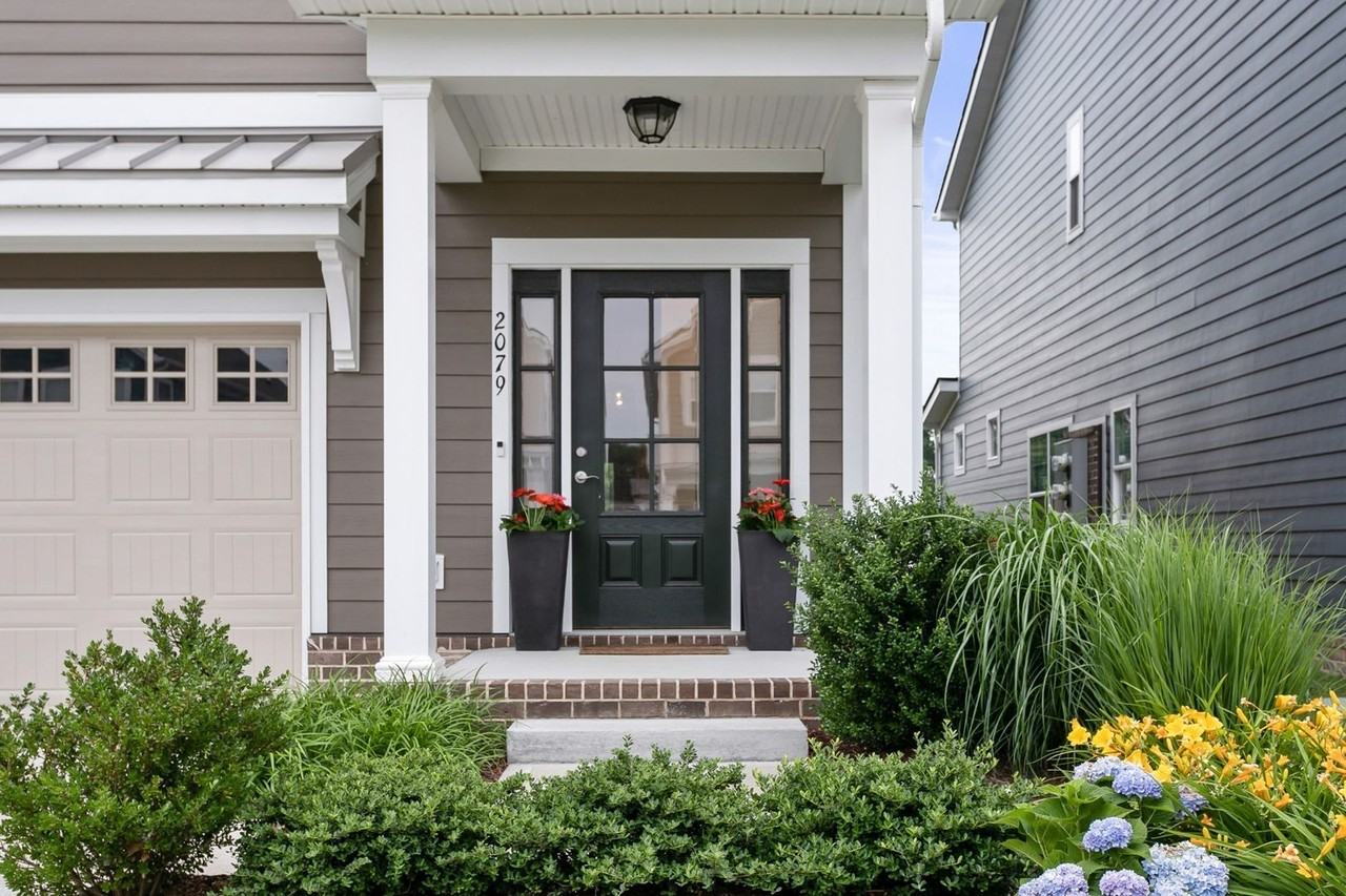 2079 Orangery Dr - Photo 4 of 41