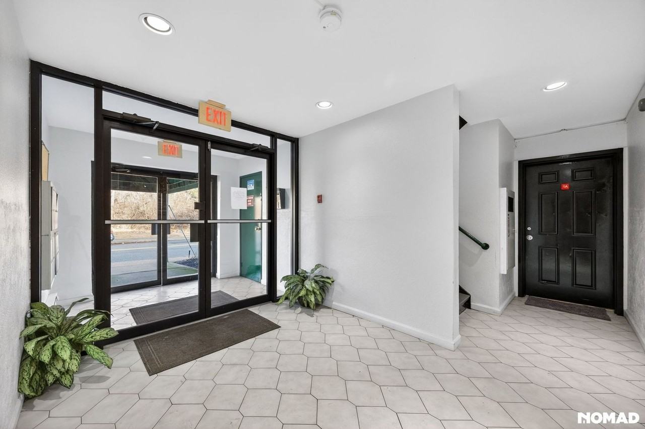 9 Vreeland Ave - Photo 3 of 28